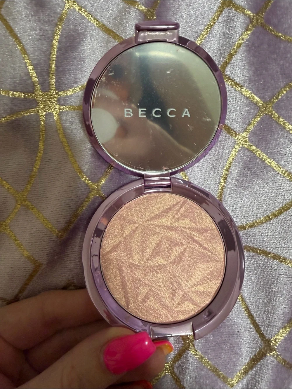 💥 NWT BECCA Shimmering Skin Profector Pressed- Lilac Geode